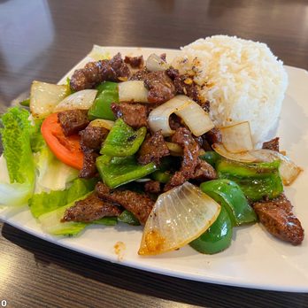 Blue Lotus Vietnamese Cuisine - #071 French Style Beef Filet Mignon on Rice (Cơm Bò Lúc Lắc) - Vietnamese Near Me - Carson, California Blue Lotus Vietnamese Cuisine - #071 French Style Beef Filet Mignon on Rice (Cơm Bò Lúc Lắc) - Vietnamese Near Me - Carson, California