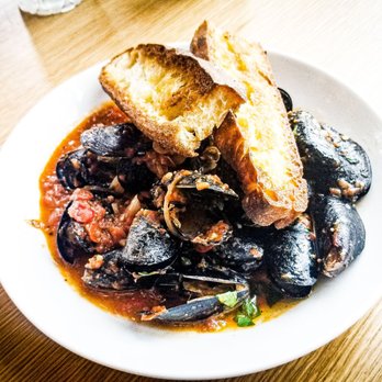 Glasshouse Kitchen - Steamed mussels - Pizza Near Me - Research Triangle, North Carolina Glasshouse Kitchen - Steamed mussels - Pizza Near Me - Research Triangle, North Carolina