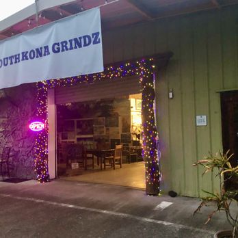 South Kona Grindz - Front of South Kona Grindz is nice looking and clean. - Fish & Chips Near Me - Captain Cook, Hawaii