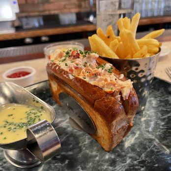 Burger & Lobster - American Near Me - Mayfair, XGL Burger & Lobster - American Near Me - Mayfair, XGL