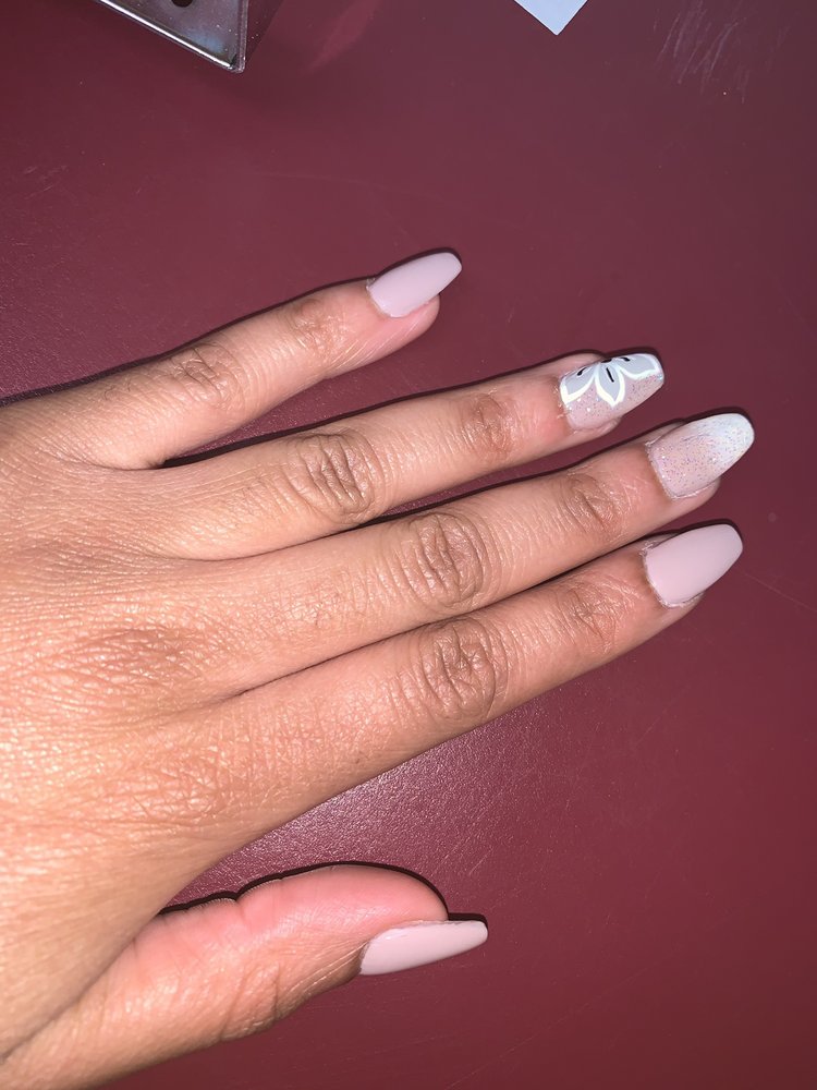 ANNS NAILS 16 Reviews 2234 Ridge Ave, Philadelphia, PA Services