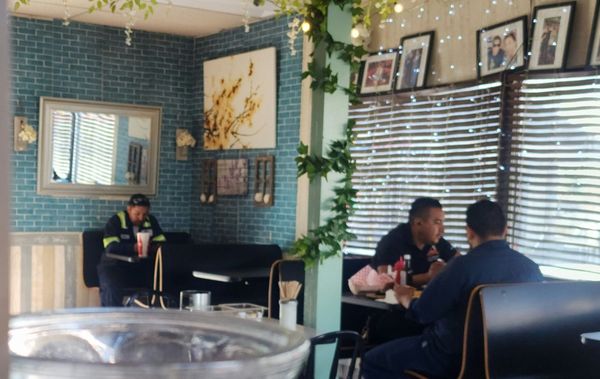 Sam's Charbroiled Burgers by null