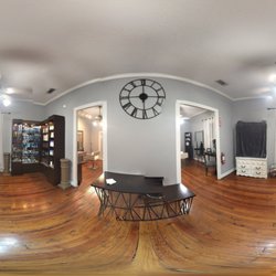 Elevated salon