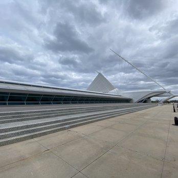 Milwaukee Art Museum - Art Museums Near Me - Milwaukee, Wisconsin