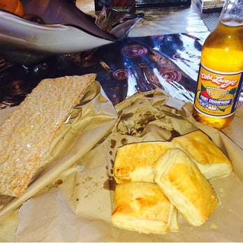 Le Foyer Bakery 29 Photos 45 Reviews Bakeries 132 Babson