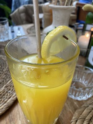 Branding Beach Club by null