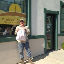 Prairieland Market - Local rancher Don Wagner brings his Texas Longhorn beef