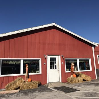 Red Barn Cafe - the front of the building - Breakfast & Brunch Near Me - Mount Vernon, Missouri