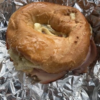 Salt - Ham and Brie bagel - Breakfast & Brunch Near Me - Lincoln City, Oregon Salt - Ham and Brie bagel - Breakfast & Brunch Near Me - Lincoln City, Oregon