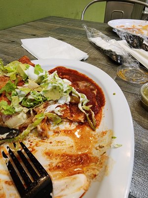 Benny's Tacos & Rotisserie Chicken in Culver City 🇲🇽 by null