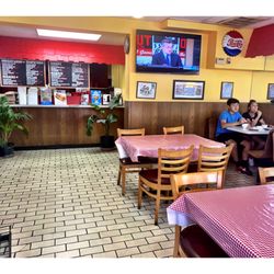 Bunny Hutch - Inside Bunny Hutch.N Lincoln Ave, Lincolnwood, IL Burgers HotDogs Gyros Italian Beef Philly Sandwiches Salads Shakes Italian Ice etc. Cool!