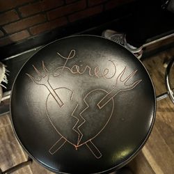 Elbe Bar & Grill - Cool custom seat design!