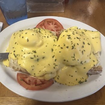 Harriette's Restaurant - Crab Cake Benedict on a biscuit - Breakfast & Brunch Near Me - Key Largo, Florida Harriette's Restaurant - Crab Cake Benedict on a biscuit - Breakfast & Brunch Near Me - Key Largo, Florida