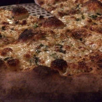 Folino's Pizza - Pizza Near Me - Shelburne, Vermont