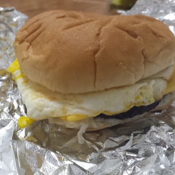 Millers Bulk Food Bakery - Brekky sw only b4 10am is decent - Bakeries Near Me - Medina, New York