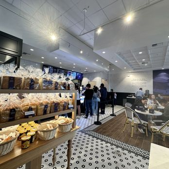 Paris Baguette - Coffee & Tea Near Me - Lynnwood, Washington Paris Baguette - Coffee & Tea Near Me - Lynnwood, Washington
