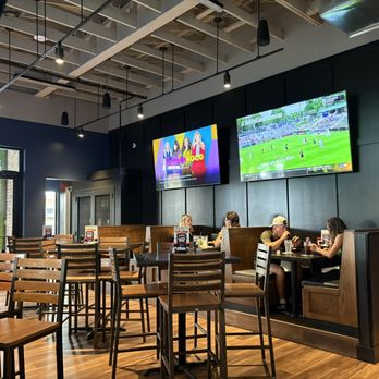 Walk-on’s - Part of inside bar area - Cajun/Creole Near Me - Cape Coral, Florida Walk-on’s - Part of inside bar area - Cajun/Creole Near Me - Cape Coral, Florida