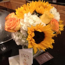 Ipomea Floral Design - Gorgeous anniversary flowers from Ipomea!