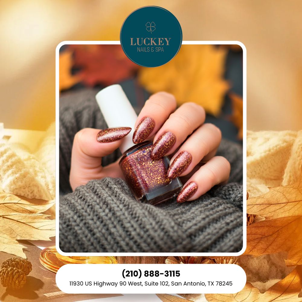 Luckey Nail & Spa Logo