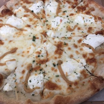 VB3 Pizzeria - White pizza - Italian Near Me - Jersey City, New Jersey