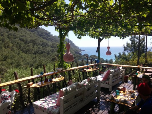 Turan Hill Lounge by null