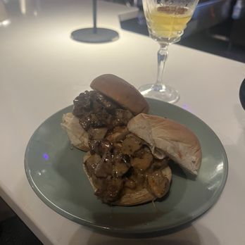 Deco Lounge - steak sliders - Cocktail Bars Near Me - Buffalo, New York