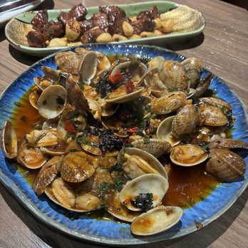 I'm A Little Hot Crab - Clams - Seafood Near Me - Toronto, Ontario I'm A Little Hot Crab - Clams - Seafood Near Me - Toronto, Ontario