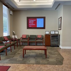 MD Now Urgent Care - At the lobby