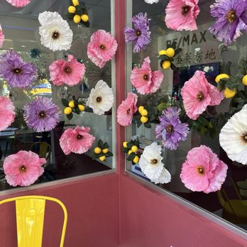 Aggie Yogurt - Windows into next door realtor office - Ice Cream & Frozen Yogurt Near Me - Davis, California Aggie Yogurt - Windows into next door realtor office - Ice Cream & Frozen Yogurt Near Me - Davis, California