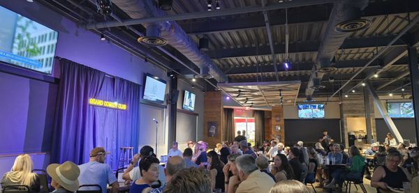 Grand Comedy Club & Pizzeria by null