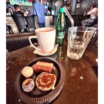 H Cafe + Bar - Sunday Coffee & Pastry  2H Cafe+Bar . 5074-76 N Lincoln, Chicago, IL - Lounges Near Me - Chicago, Illinois