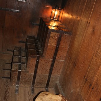 Colonial Williamsburg - Jail cell - Tours Near Me - Williamsburg, Virginia Colonial Williamsburg - Jail cell - Tours Near Me - Williamsburg, Virginia