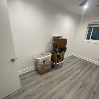 VIP Pro Moving - Guest bedroom - Movers Near Me - Marina del Rey, California VIP Pro Moving - Guest bedroom - Movers Near Me - Marina del Rey, California
