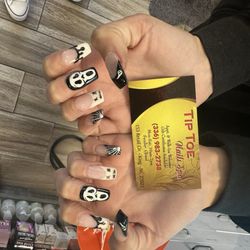 Tiptoe Nails Spa