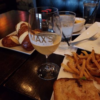 MAX's Wine Dive - Great food..good service..great environment - Wine Bars Near Me - Houston, Texas MAX's Wine Dive - Great food..good service..great environment - Wine Bars Near Me - Houston, Texas
