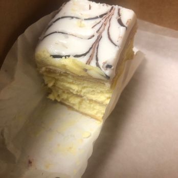 Mamolo's Fine Pastries - Dry - Bakeries Near Me - Sherman Oaks, California