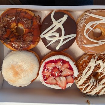 Destination Doughnuts - Donuts Near Me - Edmonton, Alberta