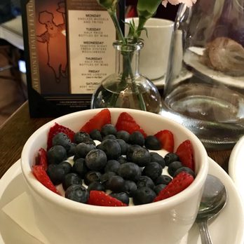 Cafe Monte - Yogurt , Berry And Granola Parfait sans granola - French Near Me - Charlotte, North Carolina
