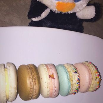 Tout Suite - 8-Box of Macarons but only 5 by time I took a pic - Cafes Near Me - Houston, Texas Tout Suite - 8-Box of Macarons but only 5 by time I took a pic - Cafes Near Me - Houston, Texas