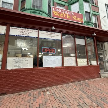 Lincoln's Waffle Shop - American Near Me - Washington, DC, District of Columbia