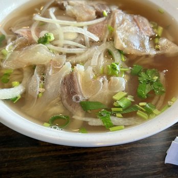 Pho Time - Steak and tendon pho...no skimpy pieces of tendon here! Always appreciate nice big gelatinous pieces! Broth was soooooooo good - Vietnamese Near Me - Aiea, Hawaii Pho Time - Steak and tendon pho...no skimpy pieces of tendon here! Always appreciate nice big gelatinous pieces! Broth was soooooooo good - Vietnamese Near Me - Aiea, Hawaii