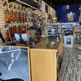 Beacock Music - Guitar Stores Near Me - Albany, Oregon