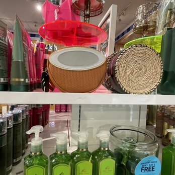 Bath & Body Works - Cosmetics & Beauty Supply Near Me - Kaneohe, Hawaii