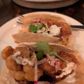 Escondite - Battered Cauliflower Tacos - Bars Near Me - Montreal, Quebec