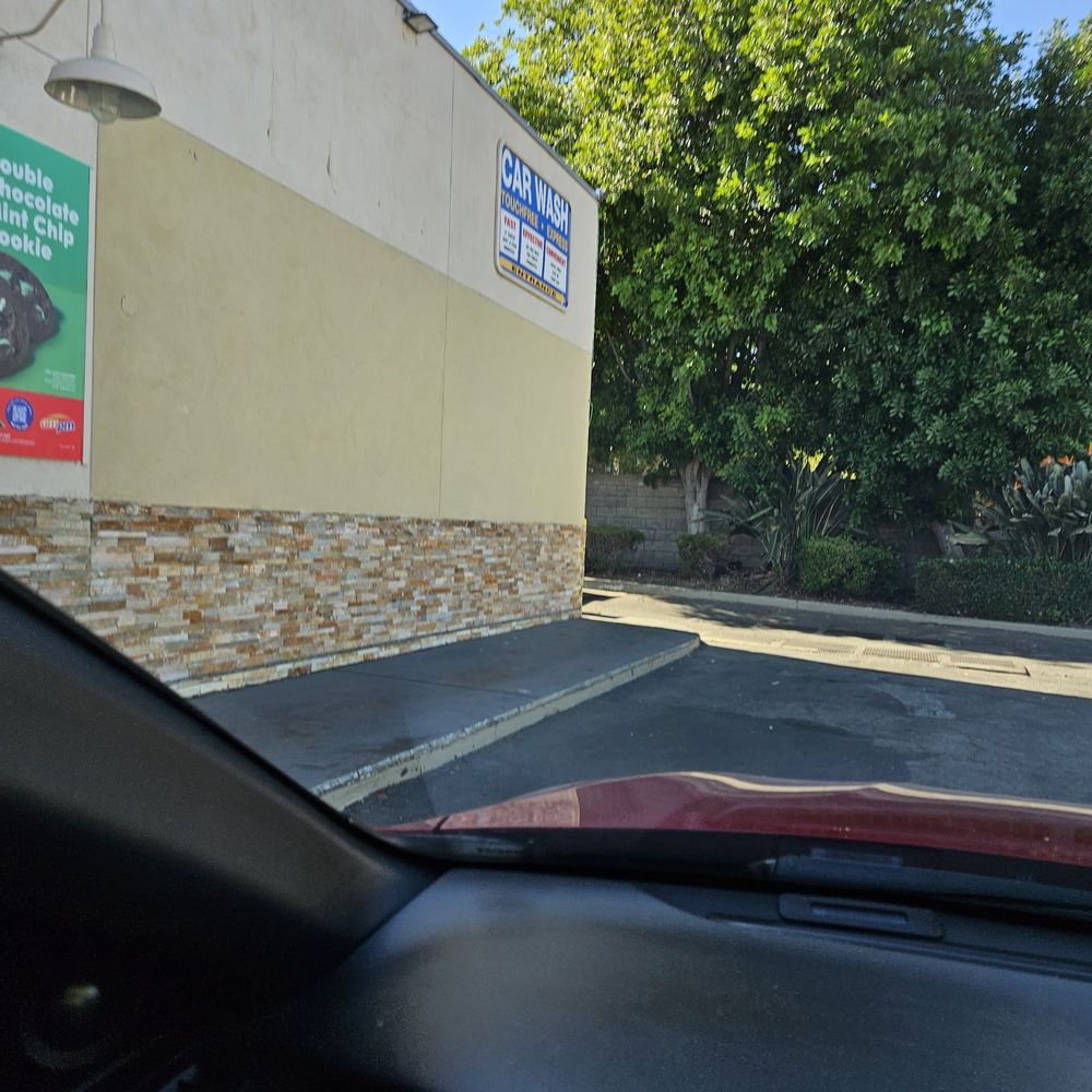 ampm - Car wash area - Convenience Stores Near Me - Reseda, California