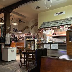 Pizzeria Di Giovanni - Interior