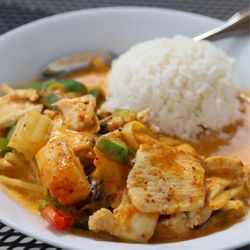 Nai Thai Cuisine - Chicken Red Curry @tiffhuangry