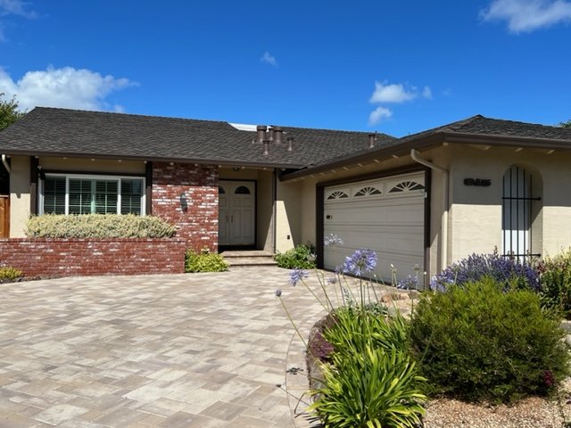 Slide of Signature Roofing