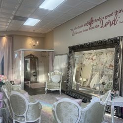 Grapevine Bridal Boutique - Special charming place to say yes to the dress with friends and family!