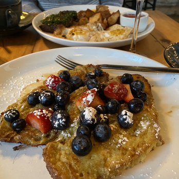 Grand Vin - Croissant French toast - Wine Bars Near Me - Hoboken, New Jersey